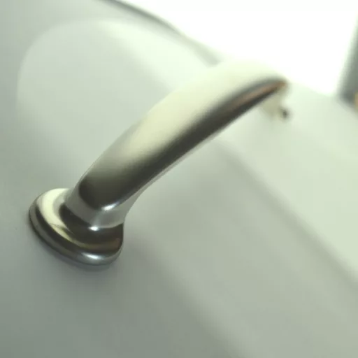 Möbelgriff aus Metall, Farbe Nickel matt, Bohrung 160 MM
