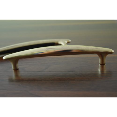 8_972 Arany színű, fém bútorfogantyú, 128 mm furattávval