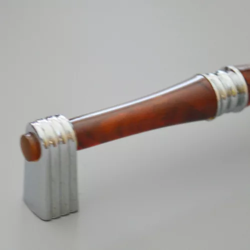 RETRO Metall-Kunststoff-Möbelgriff, Farbe Chrom-Mahagoni, Bohrung 96 mm