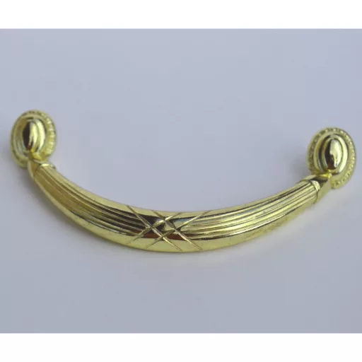 9_1311 Glänzender goldener Metallgriff, Lochabstand 96 mm