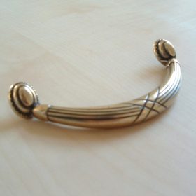   Möbelgriff  Modern, Design, Zinkdruckguß - Bronzfarbig , BA 96 mm