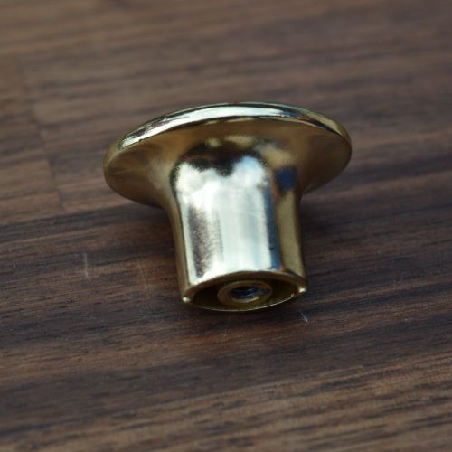 Fém-műanyag bútorgomb, arany - kék színű