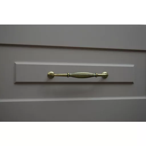 Möbelgriff aus Metall, Farbe Bronze antik, Bohrung 128 mm
