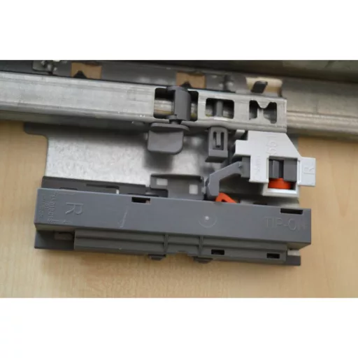 BLUM_551H435, BLUM Tandem TIP-ON részleges kihúzású fiókrendszer kuplung nélküli, ipari változat NL=435 mm