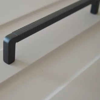   BU024.160.09  Mattschwarz, Moderner Metallgriff für Möbel, Lochabstand 160 mm