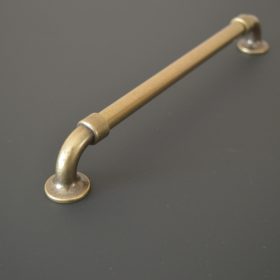   BU 010 192 12 Industrieller Metallgriff, bronzefarben, mit 192 mm Lochabstand