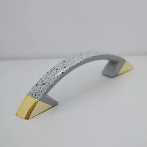 C043_ESZSZ Kunststoff-Möbelgriff, gold-grau gespritzt, Bohrung 96 mm