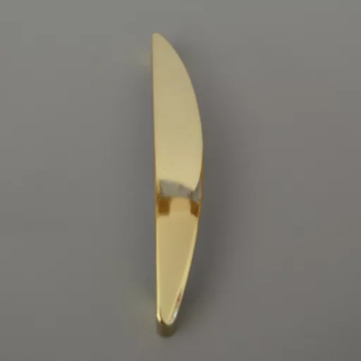 Goldfarbener Möbelgriff aus Metall