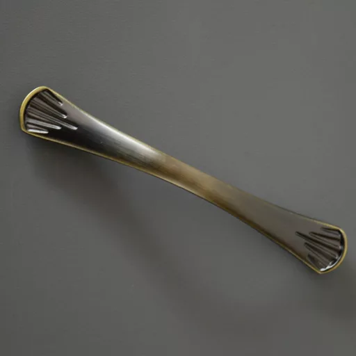 CS640_128 Möbelgriff aus Metall in Bronze antikisiert mit 128 mm Bohrung