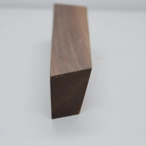 Möbelgriffe aus Holz, Walnuss geölt, beidseitig geschliffen, mit Bohrung 64 - 96 -128 mm