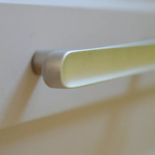 D130 Matt nikkel színű, Fém bútorfogantyú, 96 mm furattávval