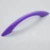 Műanyag, lila színű bútorfogantyú, 96 mm furattávval
