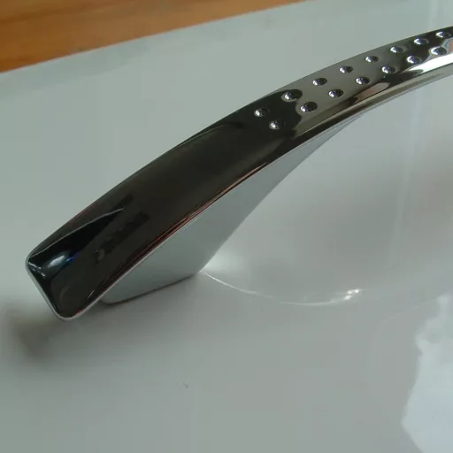 Metal Möbelgiff, BA 128 mm, chrome glänzend