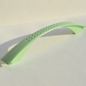   Fém bútorfogantyú, világos zöld színű, 128 mm furattávval