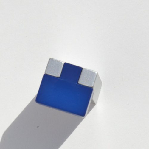Blau - matt verchromter Metall-Kunststoff-Möbelgriff