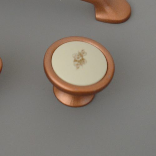 Metall-Kunststoff-Möbelknopf, französisch goldfarben mit Blumenmuster
