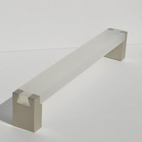   Fém-műanyag bútorfogantyú, pezsgő - átlátszó színű, 160 mm furattávval