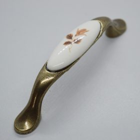   Porzellan-Metall-Möbelgriff, bronze-braunes Blumenmotiv, Bohrung 96 mm