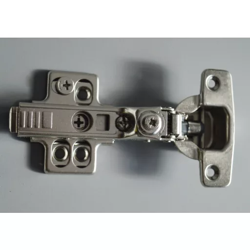 Sanft schließender Clip, 3D-Schleuderband, Aufpralltyp