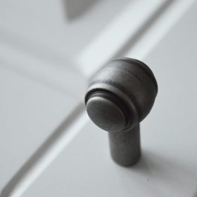 GW23_G031 bútorgomb, antikolt színű