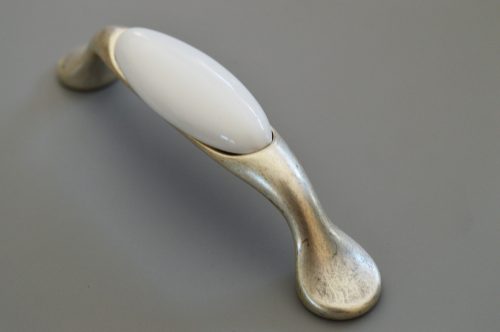 Porzellan-Metall-Möbelgriff, Silber-Weiss, 96 mm Gabelweite