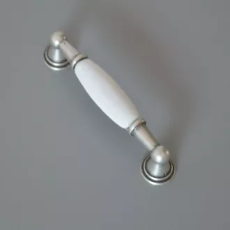   Porcelán-fém fogantyú, antikolt ezüst fém - fehér porcelán színű, 96 mm furattávval