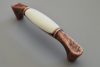 Metallgriff aus Porzellan, antikisiertes Metall - Farbe: beige Porzellan, Bohrung 96 mm