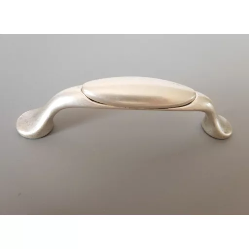Porcelán-Fém BÚTORFOGANTYÚ, Óezüst színű,  96 mmfurattáv