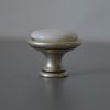 Óezüst, antikolt fém - porcelán bútorgomb, fehér porcelán résszel