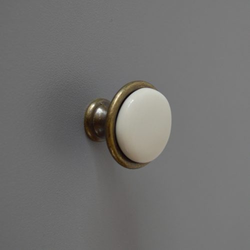 Möbelknopf aus Metall-Porzellan, Sockel aus Bronze - Farbe: cremefarbenes Porzellan