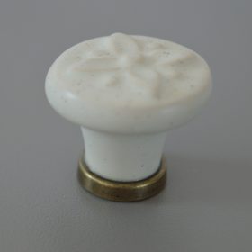   Fém-porcelán bútorgomb, gress porcelás, bronz talprésszel, virág formájú