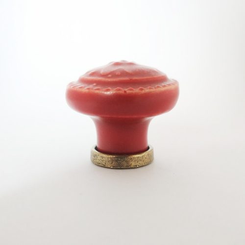 Fém-porcelán bútorgomb, bordó színű, bronz talprésszel