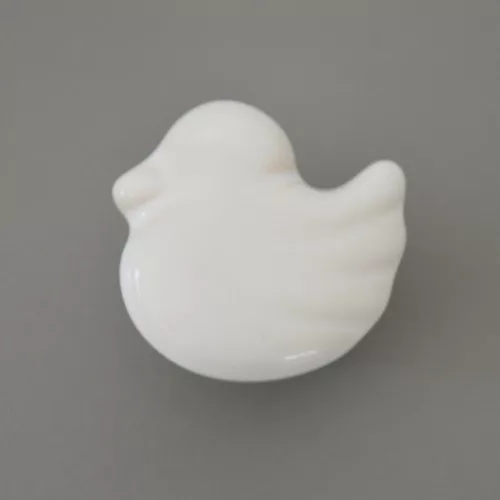 Csibés porcelán bútorgomb, fehér - arany színű talp résszel