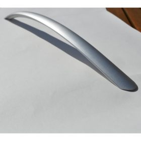   Fém bútorfogantyú, matt króm színű, 192 mm furattávval