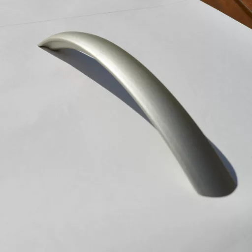 Fém bútorfogantyú, matt nikkel színű, 320 mm furattávolság, modern