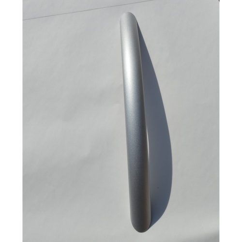 Fém bútorfogantyú, matt króm színű, 352 mm furattávval