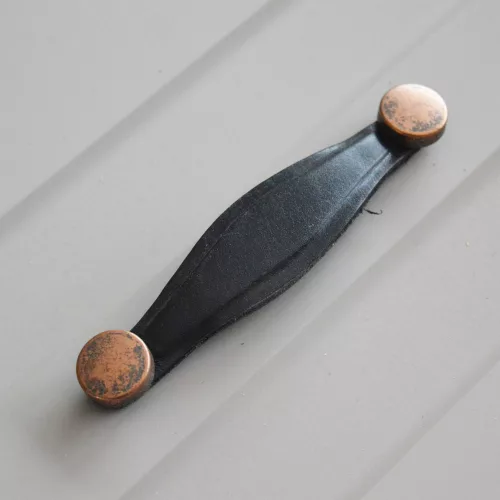 KD002_128  Metall-Leder-Möbelgriff, Kupfer - schwarz, 128 mm Lochabstand