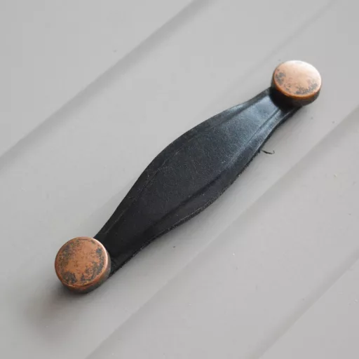 KD002_128  Metall-Leder-Möbelgriff, Kupfer - schwarz, 128 mm Lochabstand