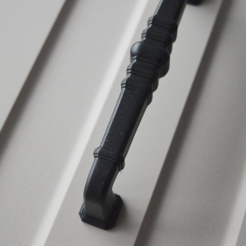 KT012 Mattschwarzer Griff, 128 mm Bohrungsabstand