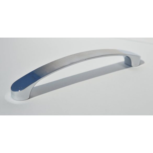 Metal furniture handle with chrome-silky chrome variation