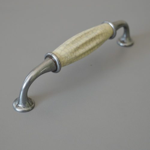 Beigefarbenes Porzellan, gebrochener Effekt, mit antikschwarzem Metallende, Bohrung 128 mm