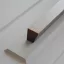 Massivholz, dunkles Nussbaumholz mit lackierter Oberfläche