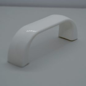 10 db Retro műanyag, fehér színű, 64 mm furattávval