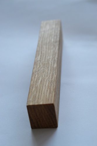 Massivholz-Möbelgriff aus geölter Eiche