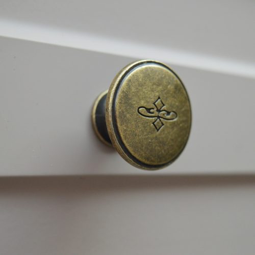 OLBIA_104, Metall-Möbelknopf, antike Bronze