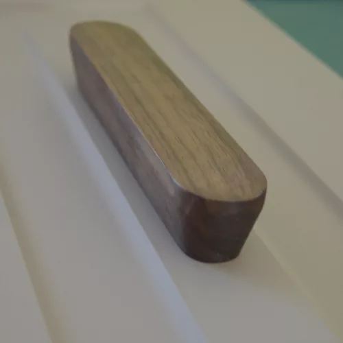 OSLO_DIO_128, Möbelgriff aus Holz, Walnuss geölt, 128 mm Lochabstand