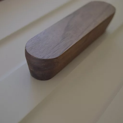 OSLO_DIO_96, Möbelgriff aus Holz, Walnuss geölt, Bohrung 96 mm
