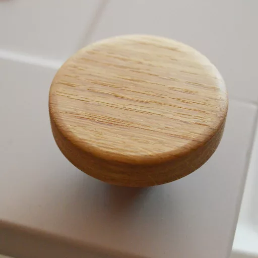 ROME  Möbelknauf aus Holz, Eiche geölt