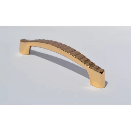 Metallgriff mit geriffelter Oberfläche, Lochabstand 96 mm, goldfarben