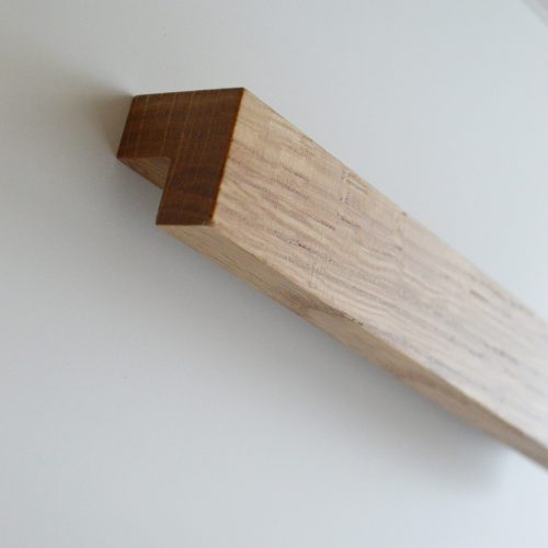 MÖBELGRIFFE AUS HOLZ, EICHE LACKIERT, 128-160 MM BOHRUNGSABSTAND